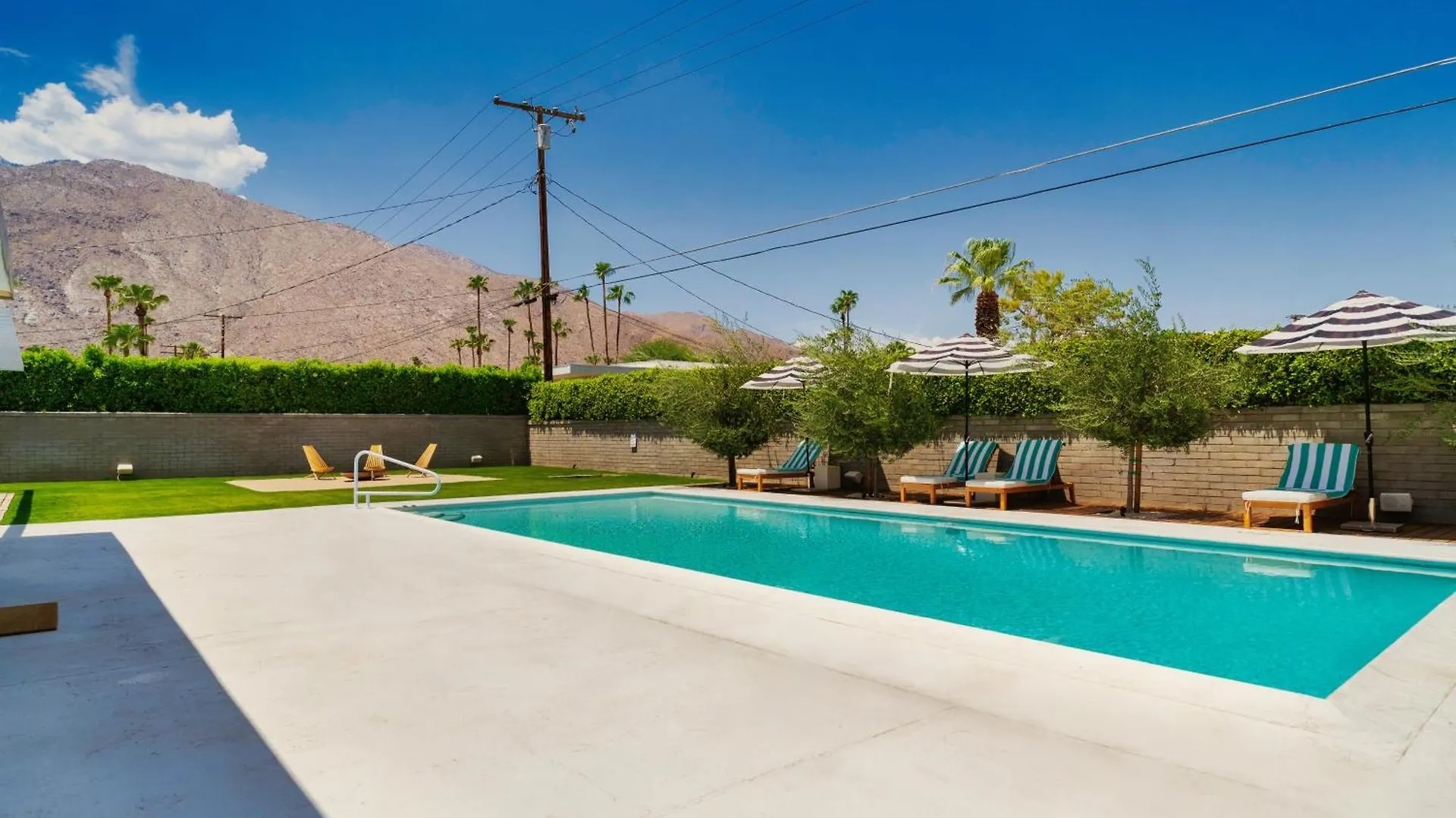 Holiday home The Pom Pom House - In The Heart Of Palm Springs Villa